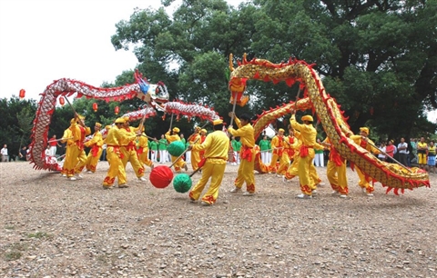 龙灯"滚"出新气象